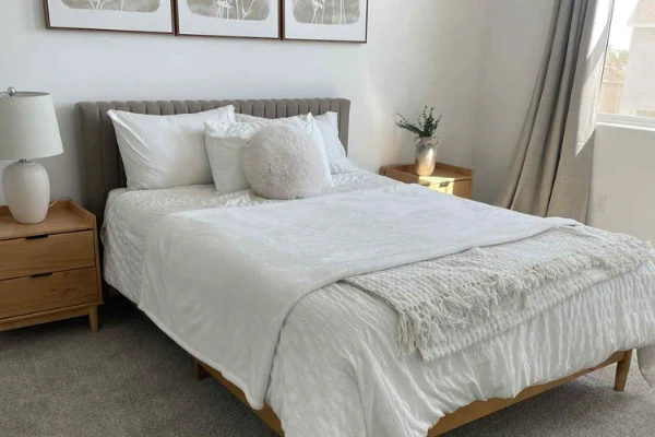 Professional home cleaner in Bakersfield, CA